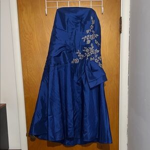 Elegant Asymmetrical Blue Dress with Floral Embroidery and Jacket